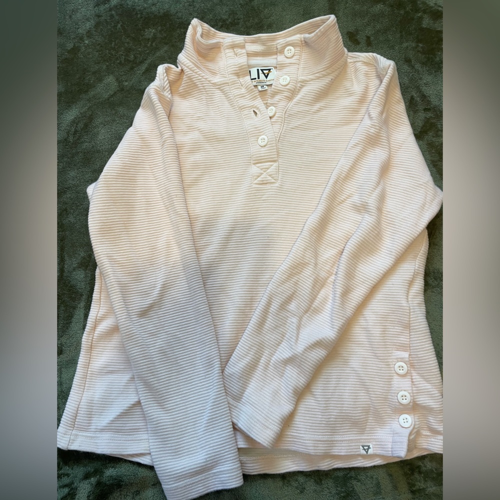 LIV Outdoors pullover